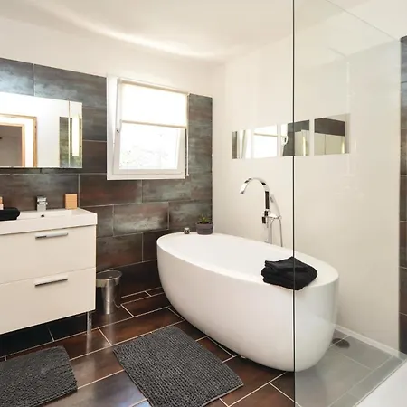 Awesome In St Nazaire De Ladarez * Saint-Nazaire-de-Ladarez